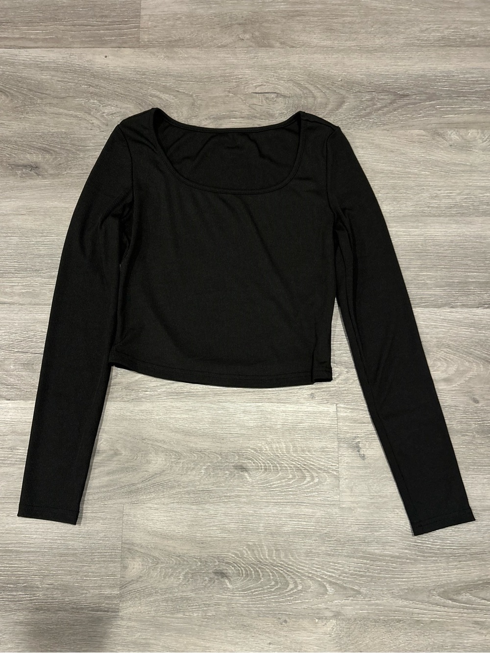 SHEIN Ribbed Black Scoop Neck Long Sleeve Crop Top Medium